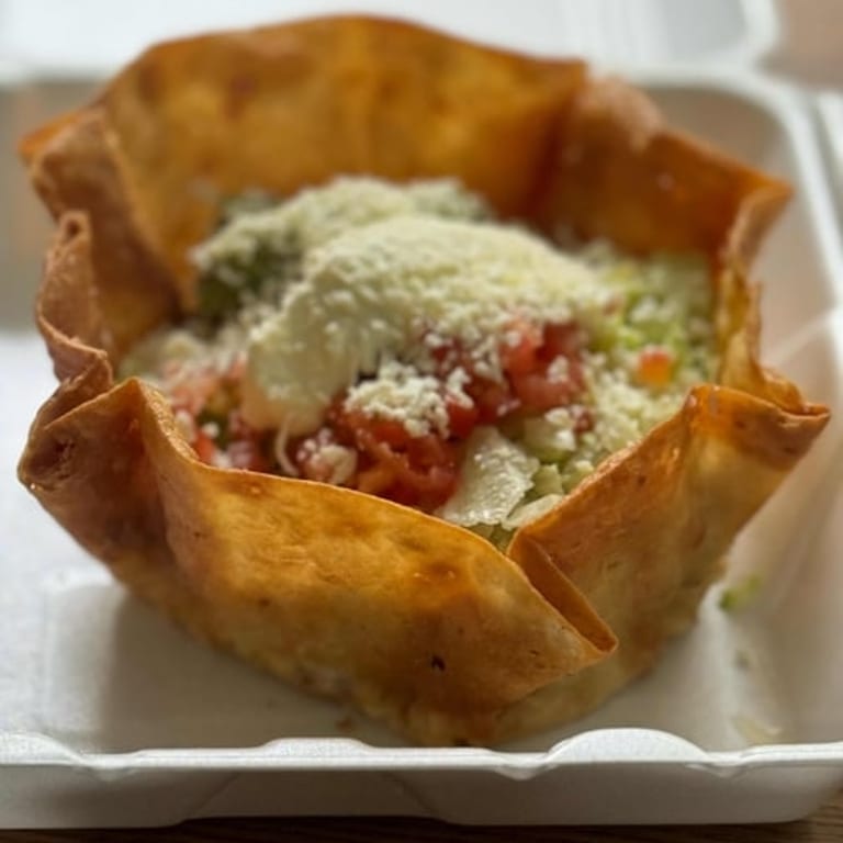 Fresh Seafood Delights: Tacos, Burritos, and More