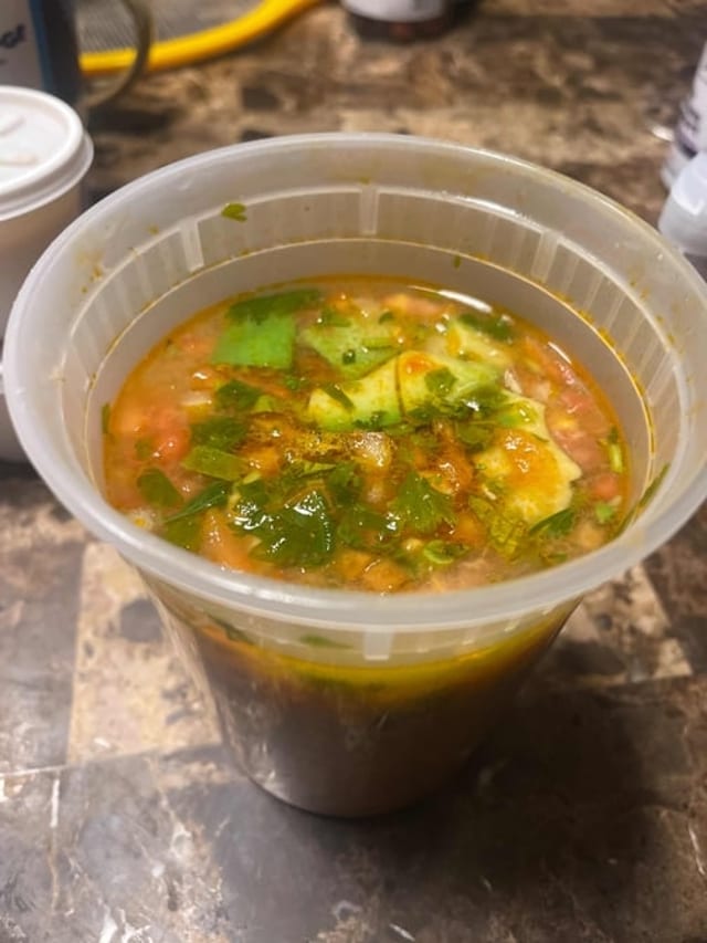 Chicken Soup / Sopa de Pollo.