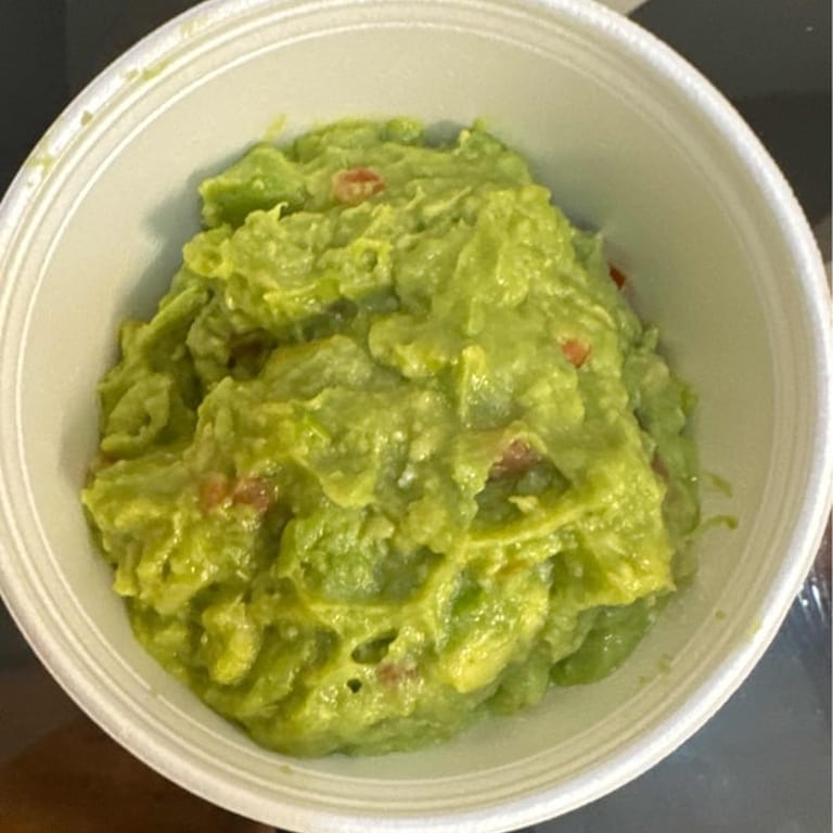Fresh Guacamole: A Mexican Delight
